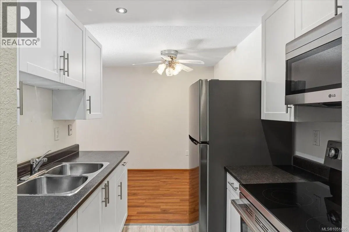 Photo 3 of 23 at #419 – 1600 Dufferin Crescent