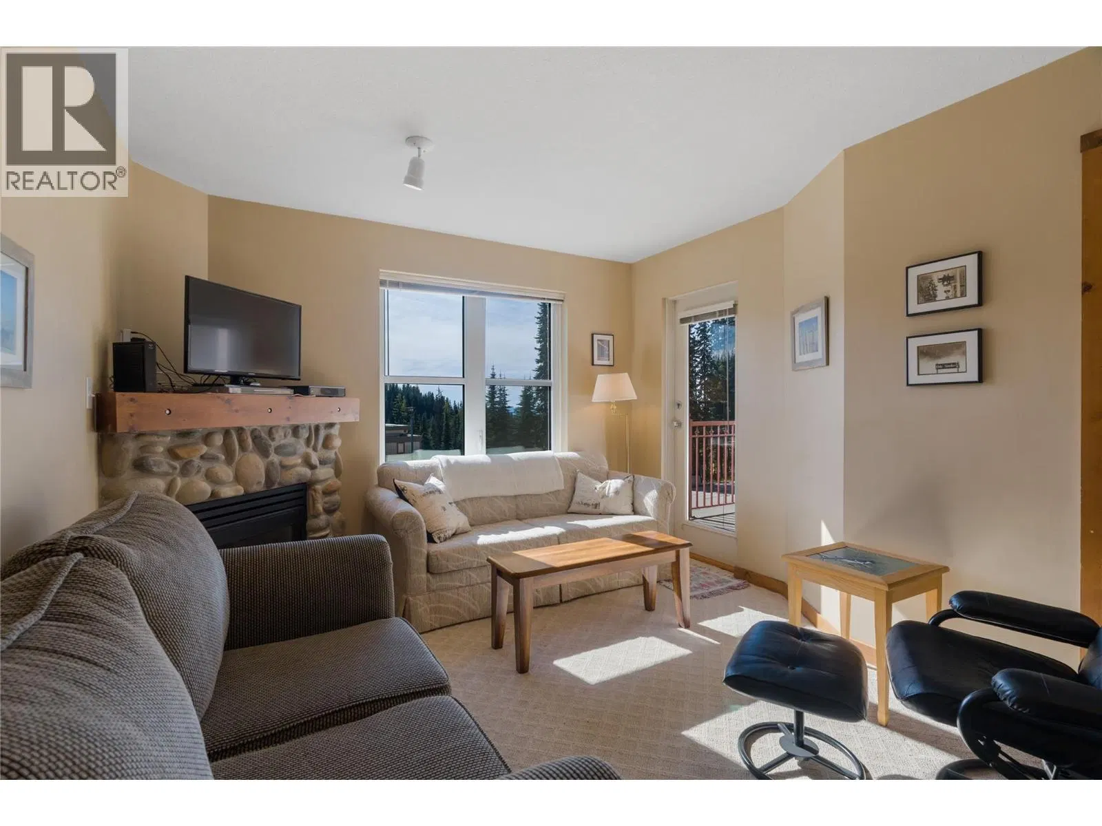 Photo 4 of 35 at #204 – 9802 Silver Star Road