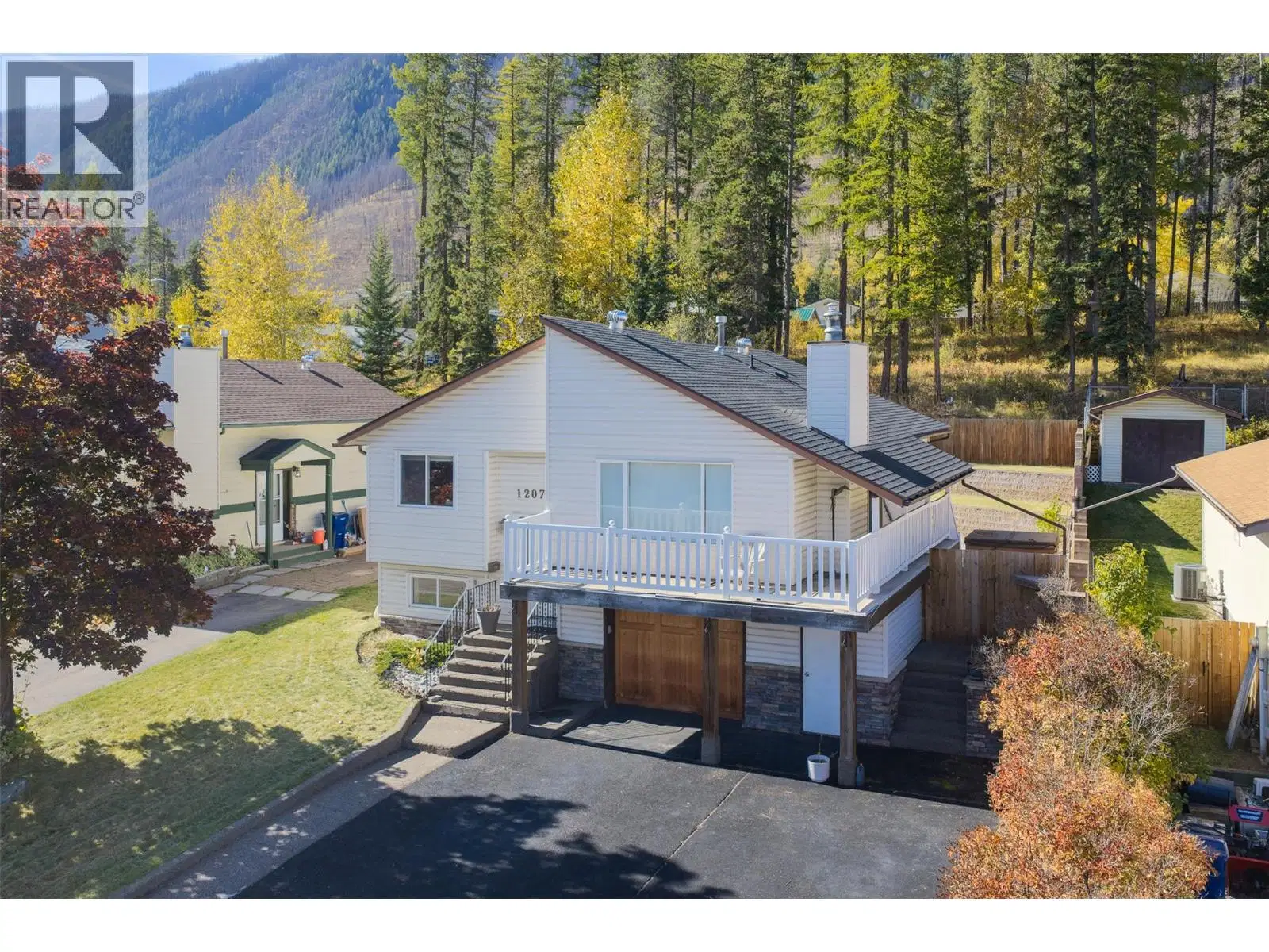 1207 PINYON Road