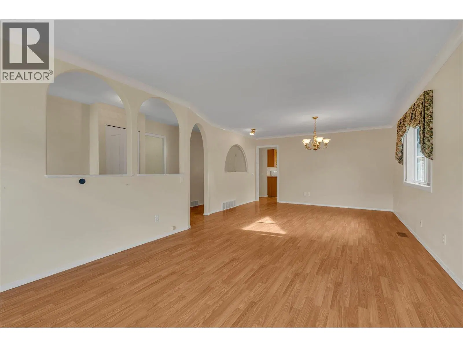 Photo 3 of 19 at #137 – 3400 Wilson Street
