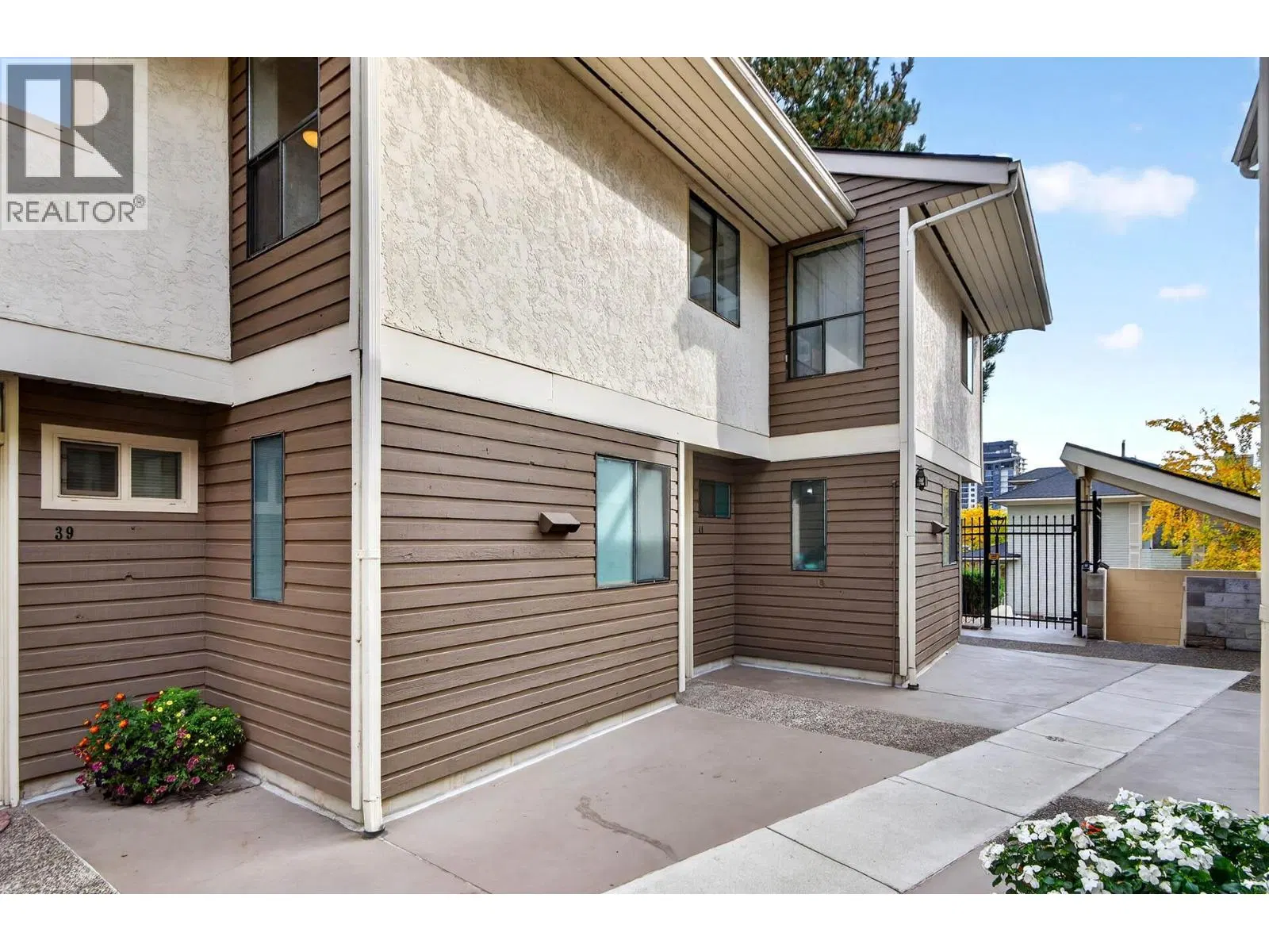 Photo 2 of 47 at #41 – 145 NICOLA Street