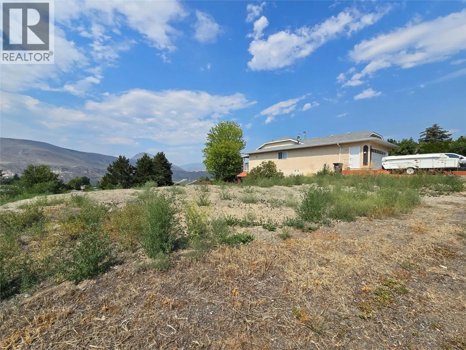 Photo 3 of 4 at Vista Heights Drive