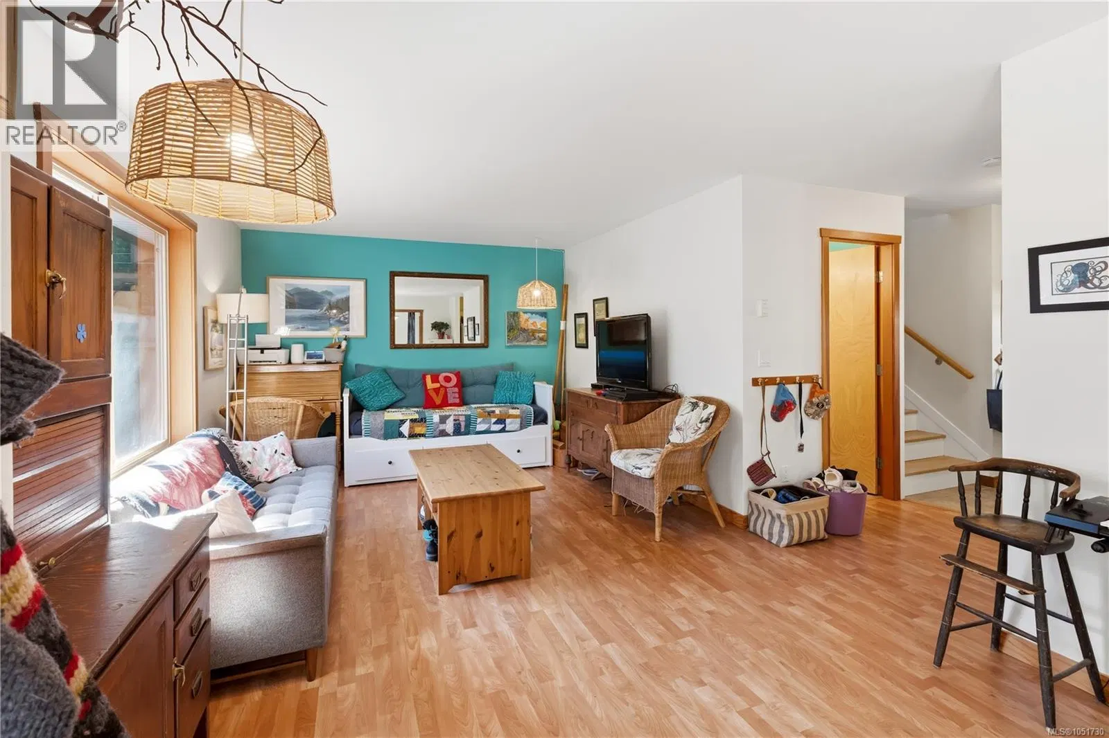 Photo 4 of 30 at #3 – 1626 Holly Crescent