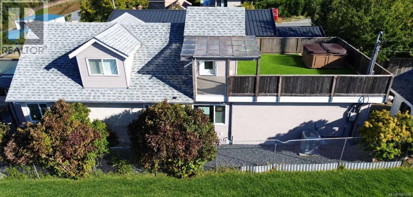Photo 2 of 29 at 2685 2nd Avenue