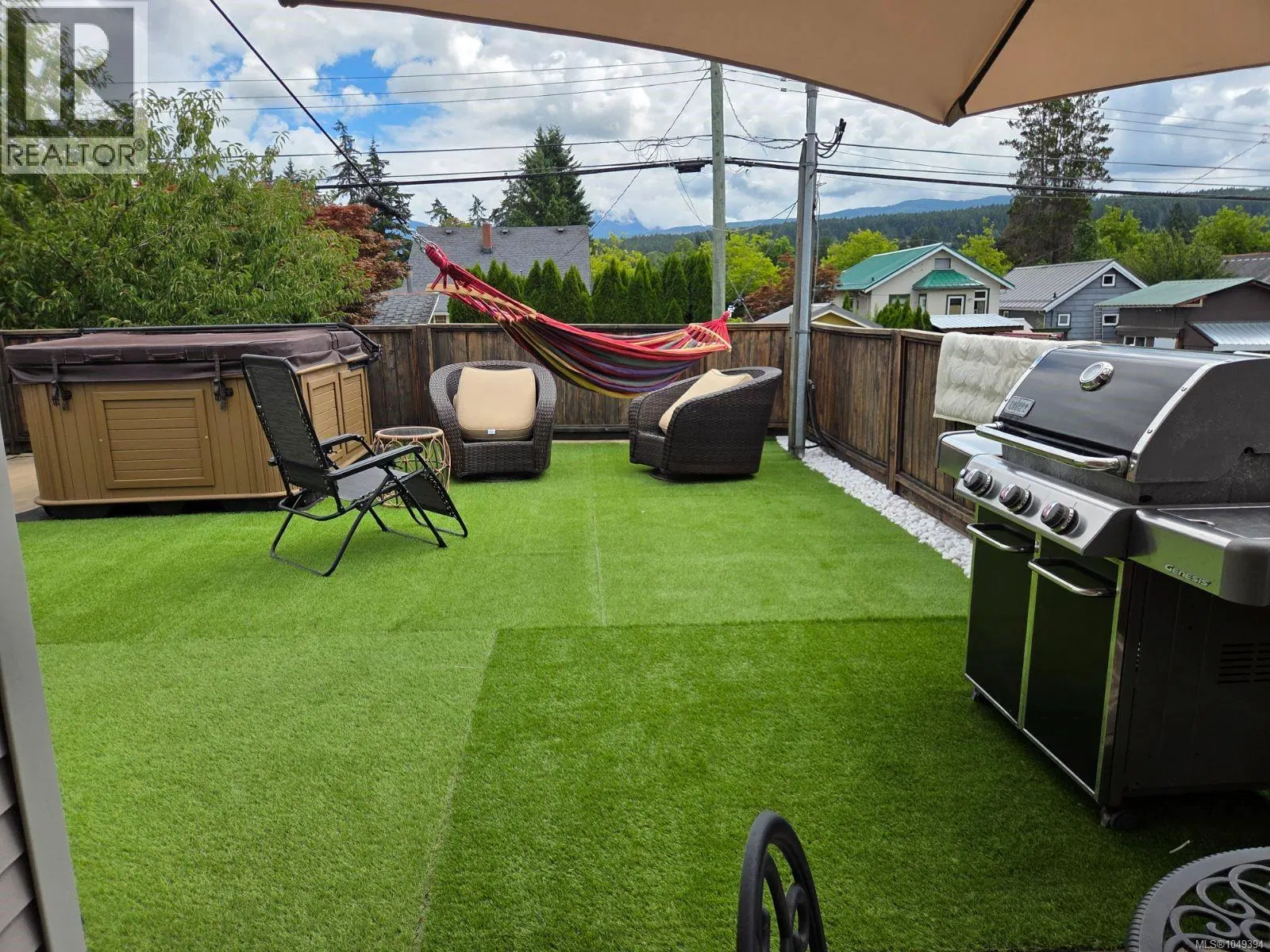Photo 3 of 29 at 2685 2nd Avenue