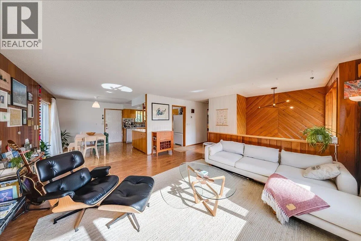 Photo 5 of 57 at 1614 Cook Avenue