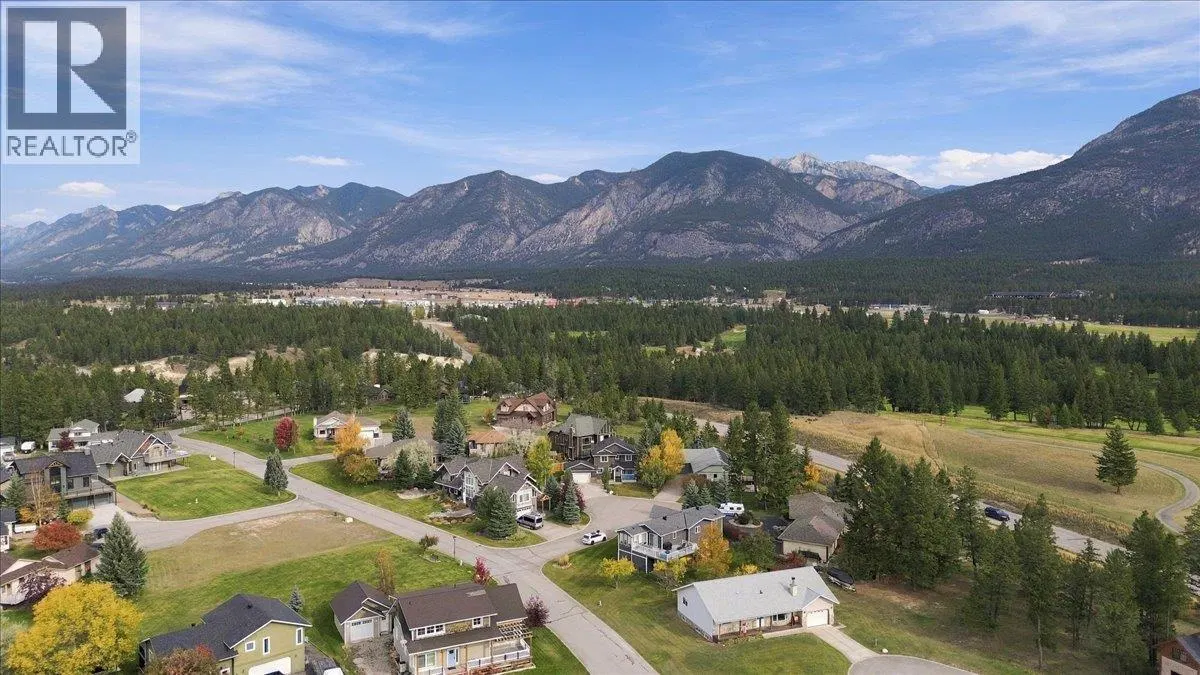 Photo 3 of 45 at #48 – 640 Upper Lakeview Road