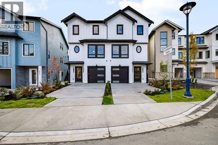 Photo 1 of 39 at 821 Blackbird Place