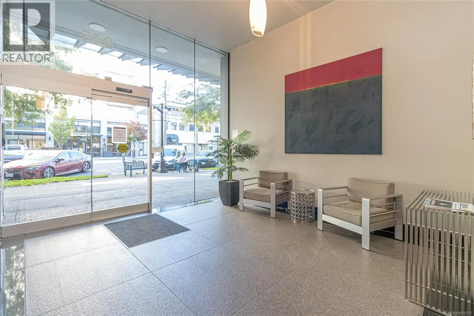 Photo 3 of 33 at #701 – 845 Yates Street