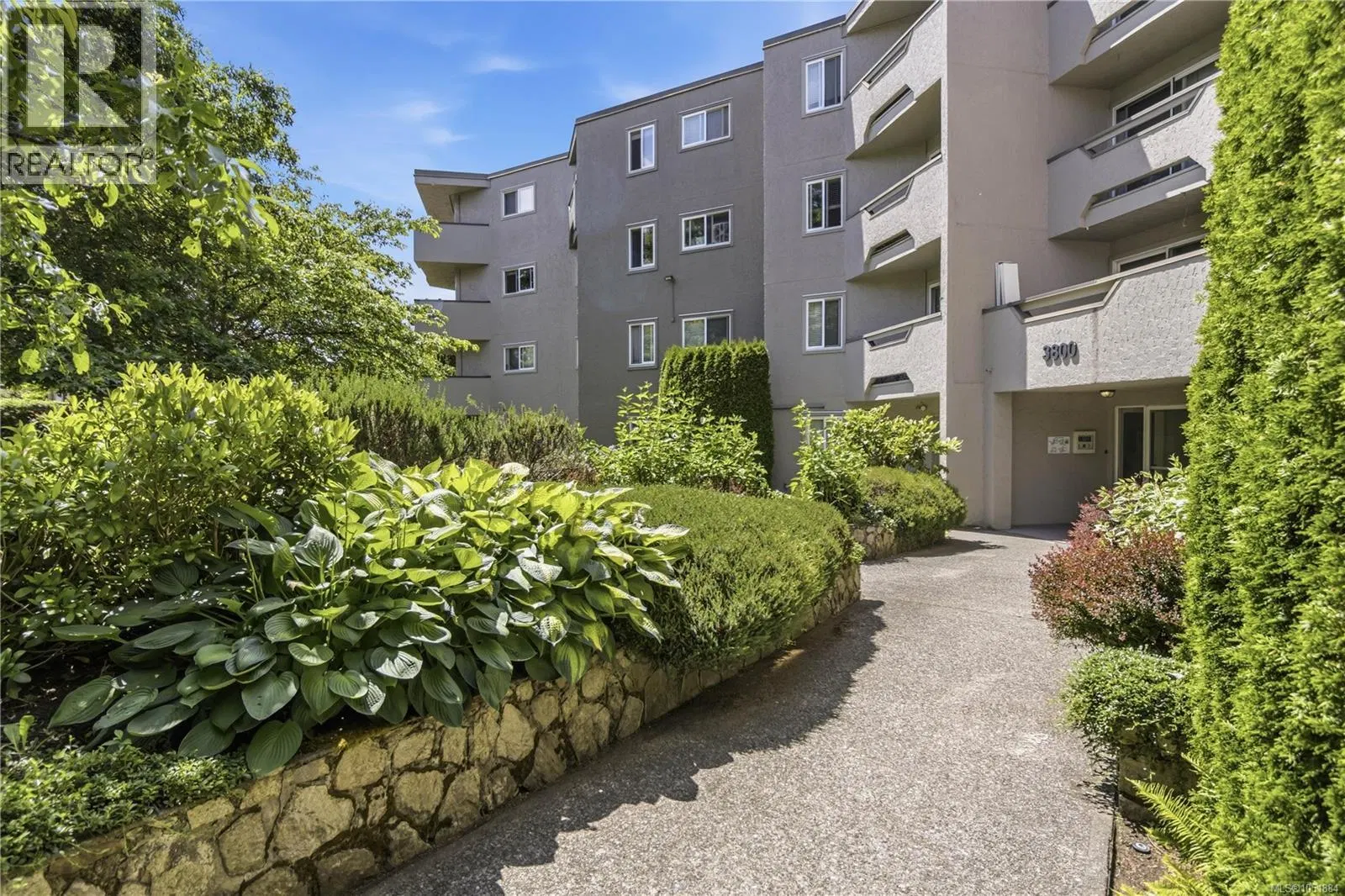 Photo 1 of 36 at #206 – 3800 Quadra Street