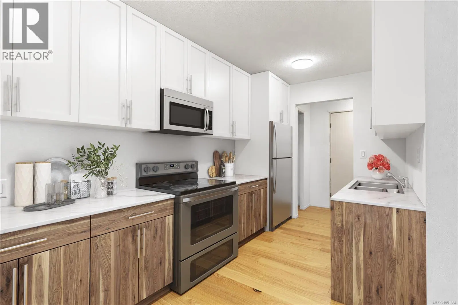 Photo 2 of 36 at #206 – 3800 Quadra Street