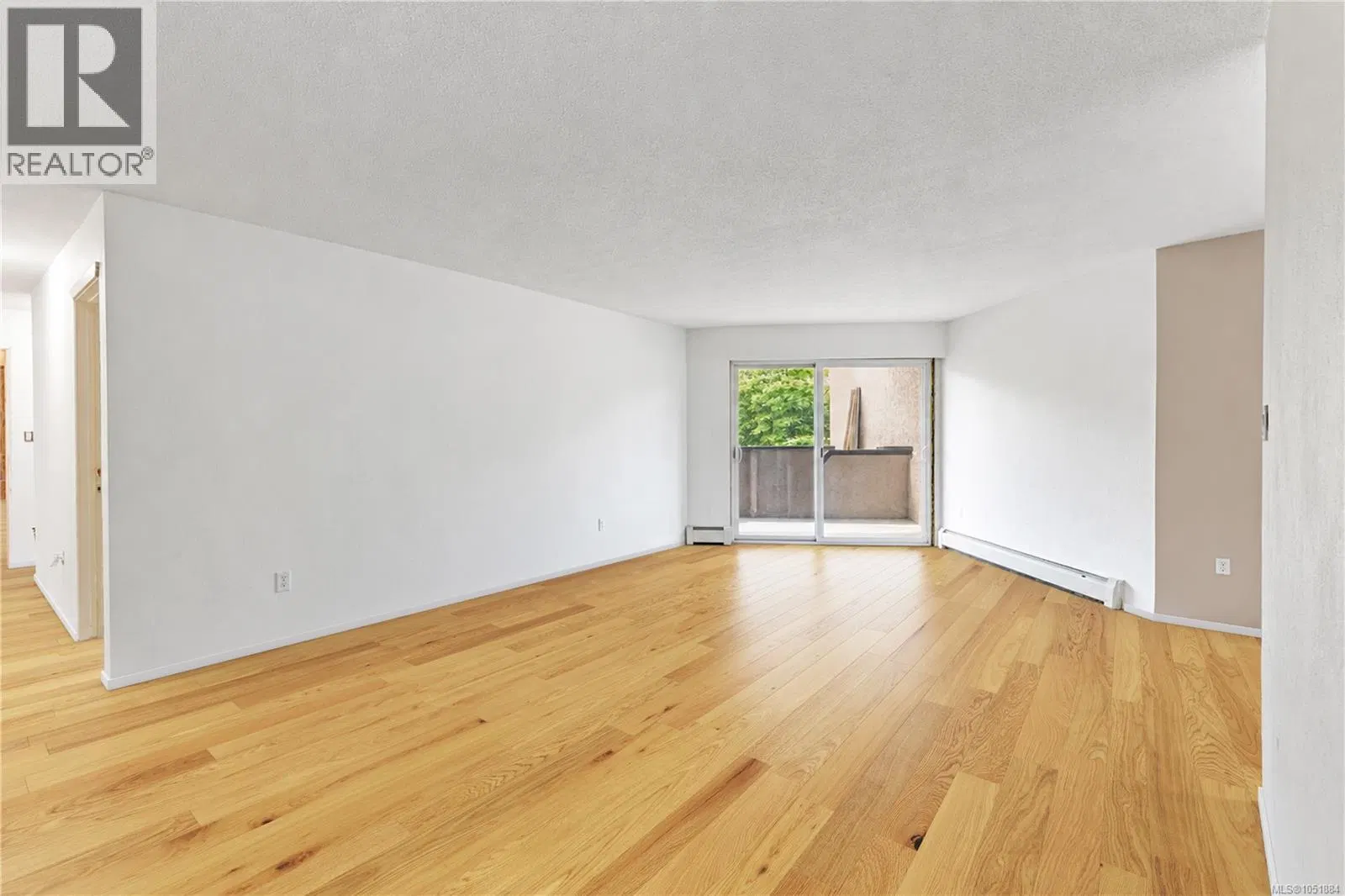 Photo 3 of 36 at #206 – 3800 Quadra Street