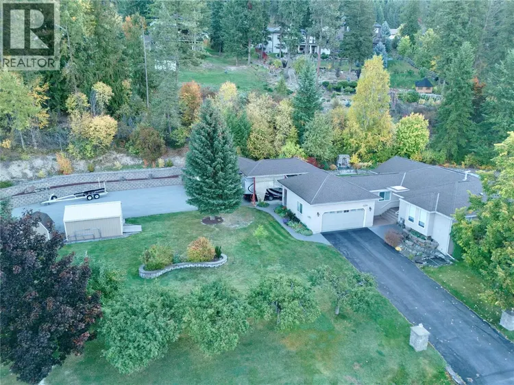 Photo 3 of 28 at 1334 8th Avenue