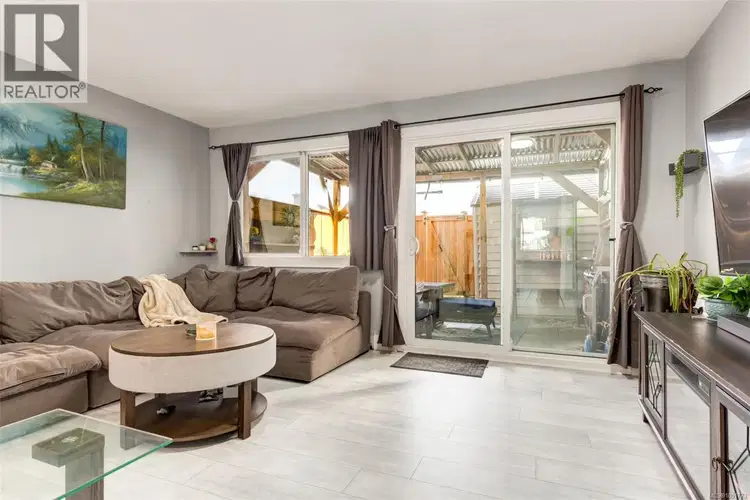 #12 – 285 Harewood Road