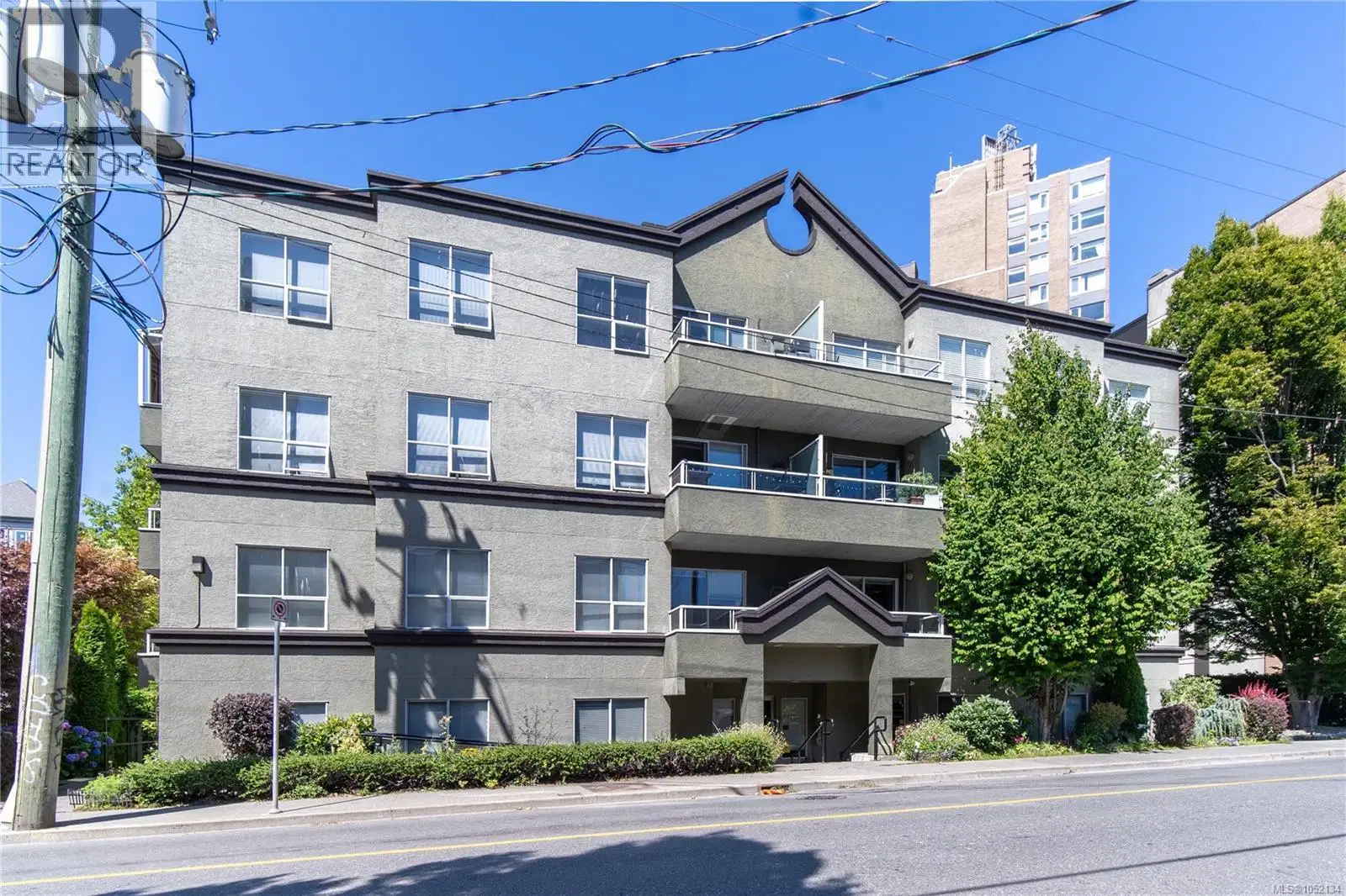 #304 – 832 Fisgard Street