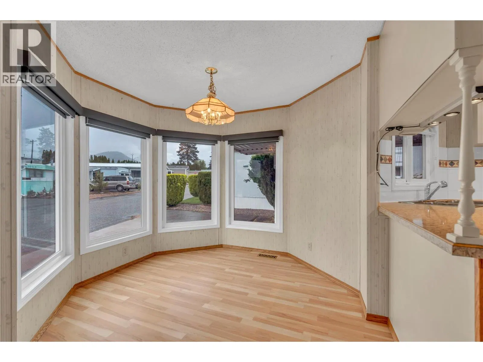 Photo 5 of 18 at #25 – 98 Okanagan Avenue