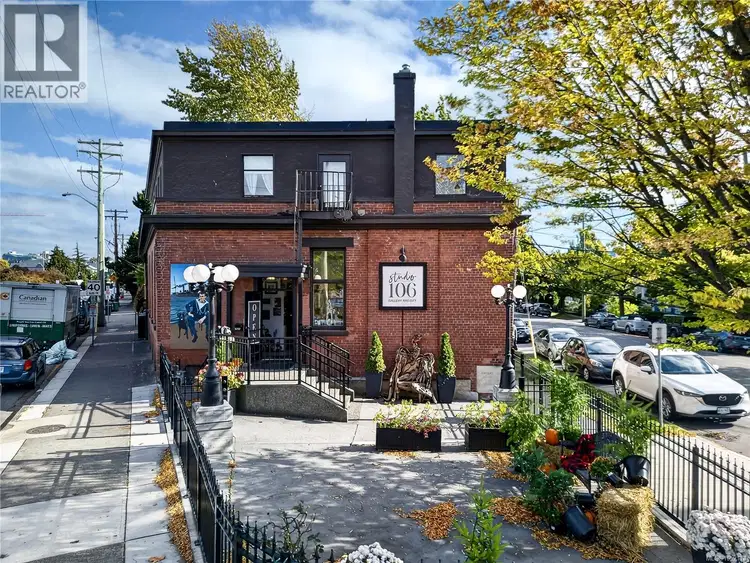 106 Superior Street