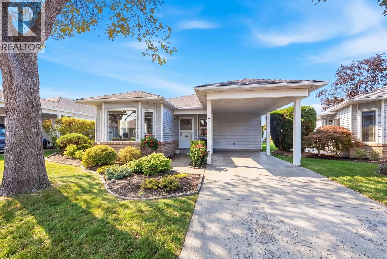 #7 – 1101 Cameron Avenue