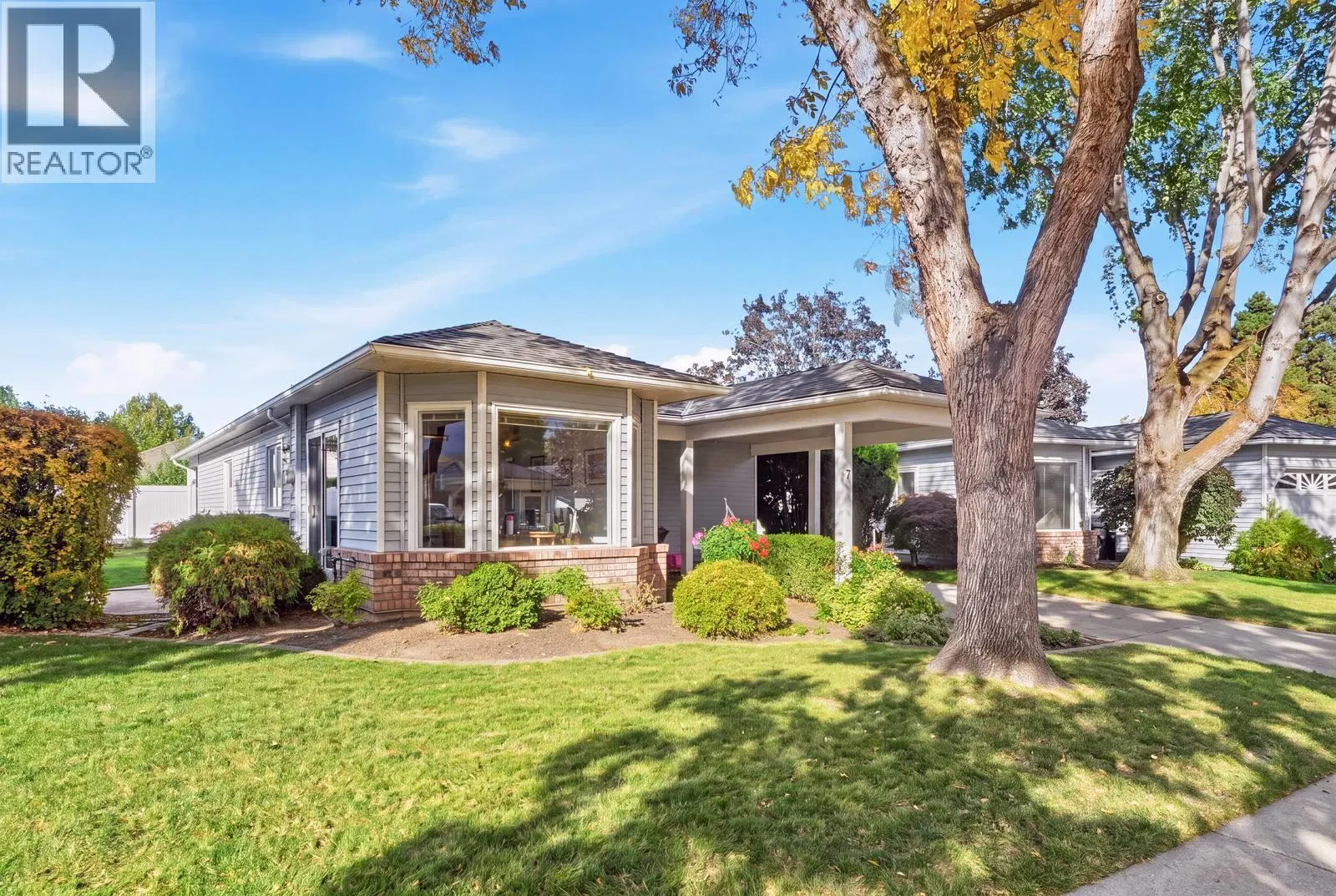 Photo 4 of 44 at #7 – 1101 Cameron Avenue