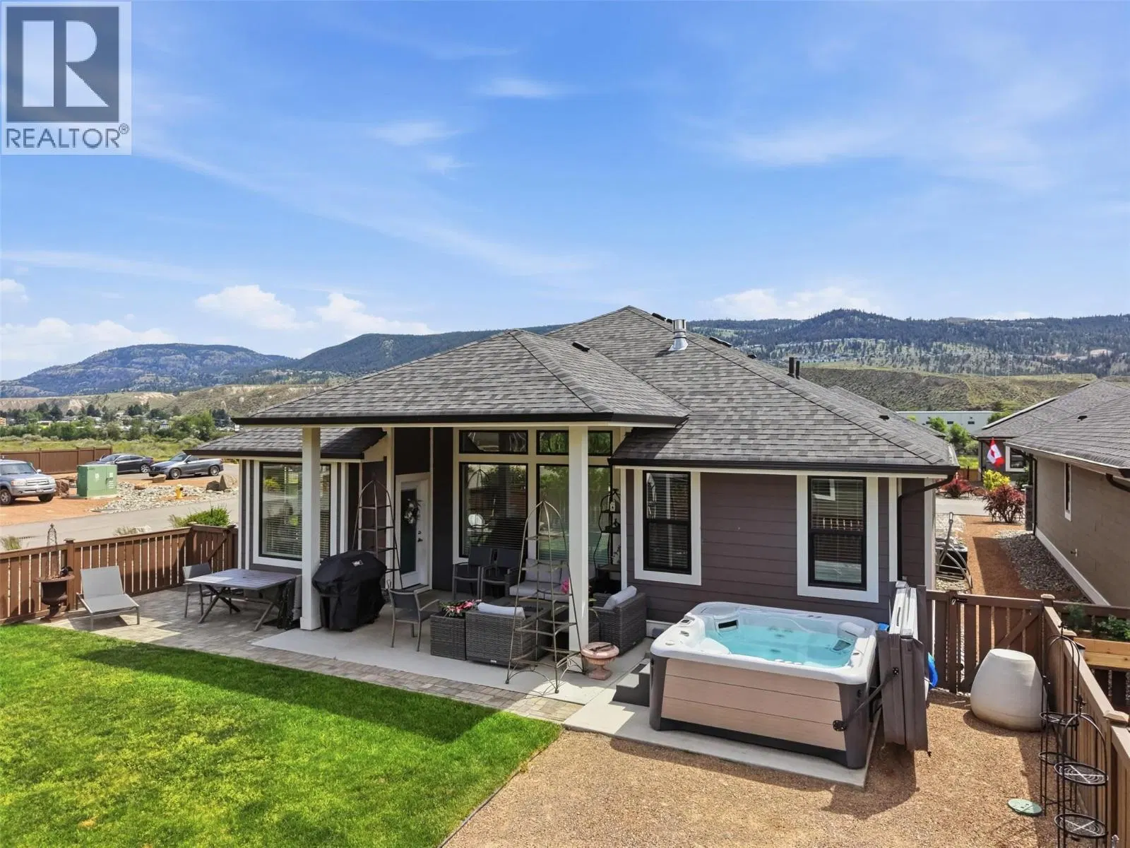 Photo 4 of 35 at #327 – 641 Shuswap Road