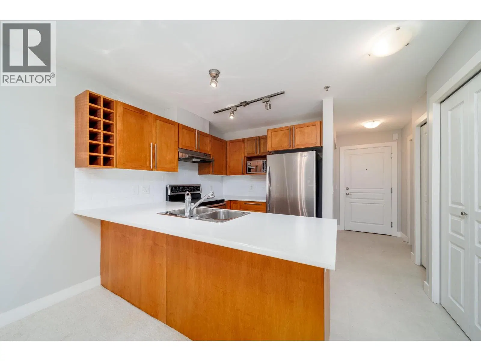 Photo 3 of 45 at #224 – 1099 Sunset Drive