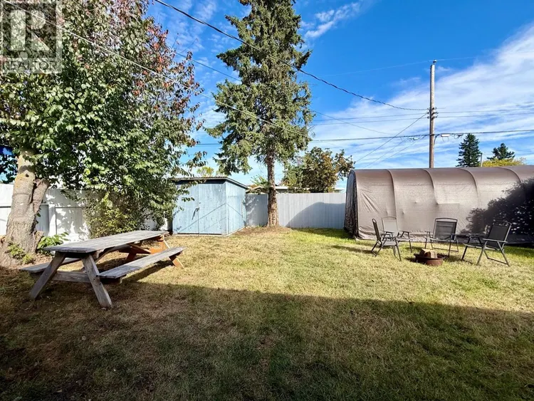 Photo 5 of 29 at 786 IRWIN Street