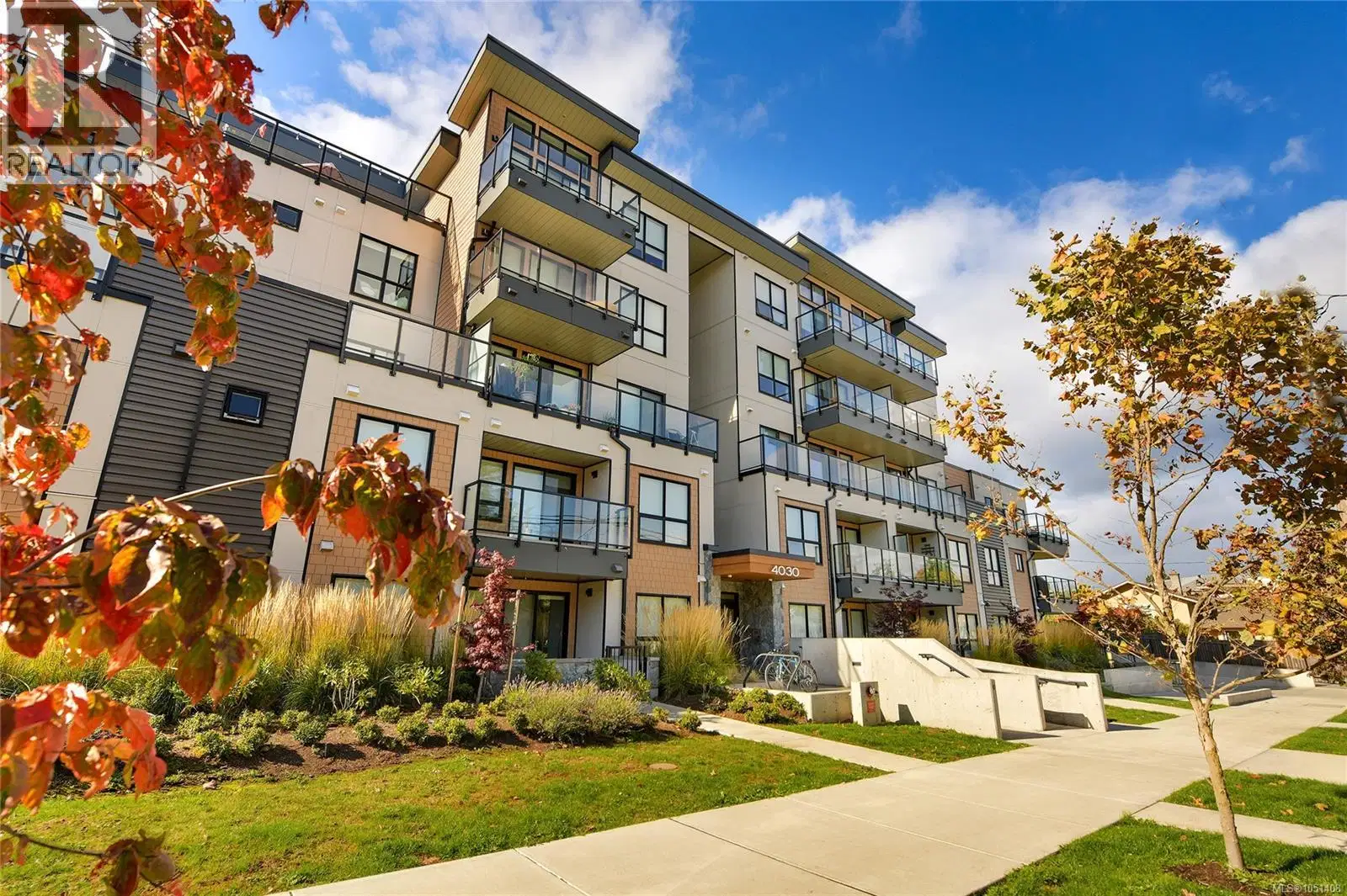 #408 – 4030 Shelbourne Street