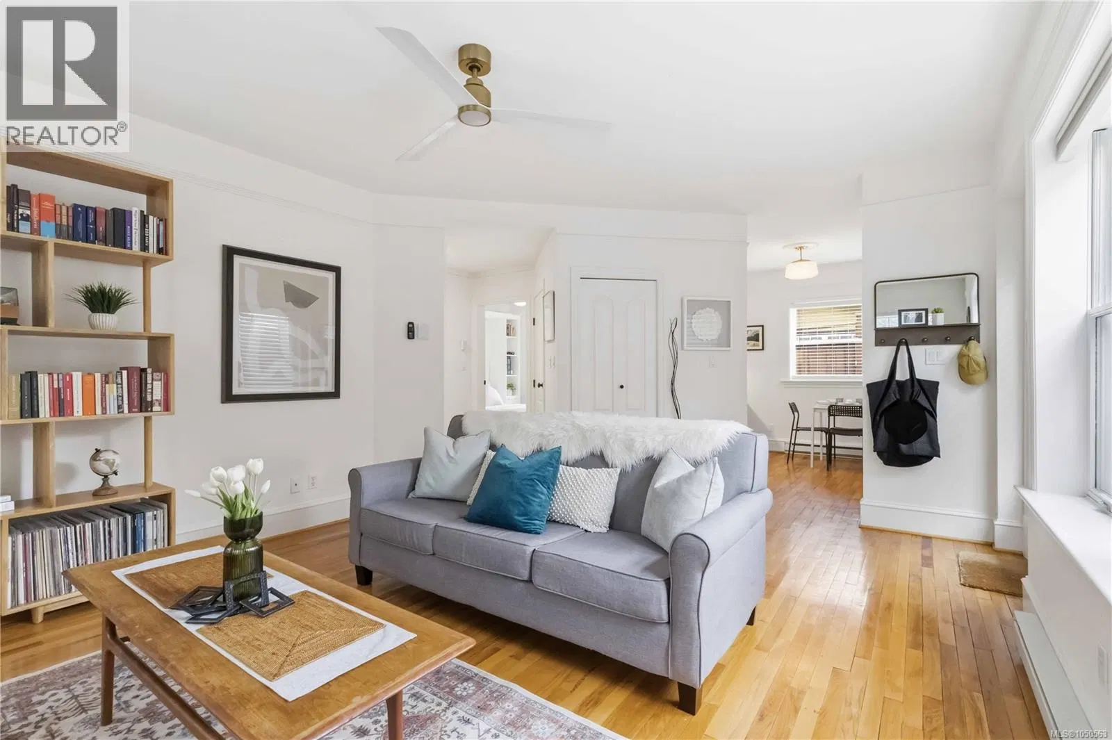 Photo 5 of 34 at #4 – 1353 Grant Street