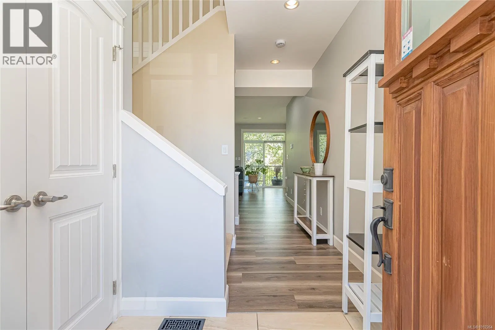 Photo 4 of 48 at 3618 Belsize Close