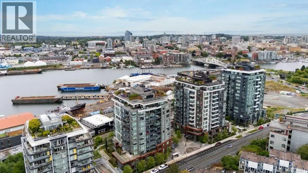 Photo 1 of 34 at #409 – 369 TYEE Road