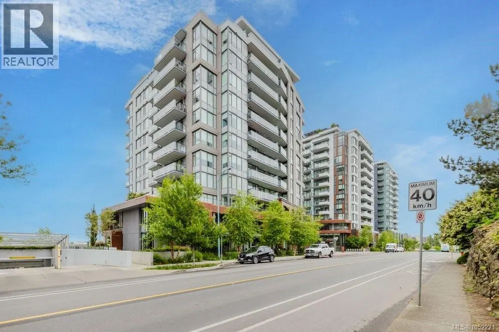 Photo 2 of 34 at #409 – 369 TYEE Road