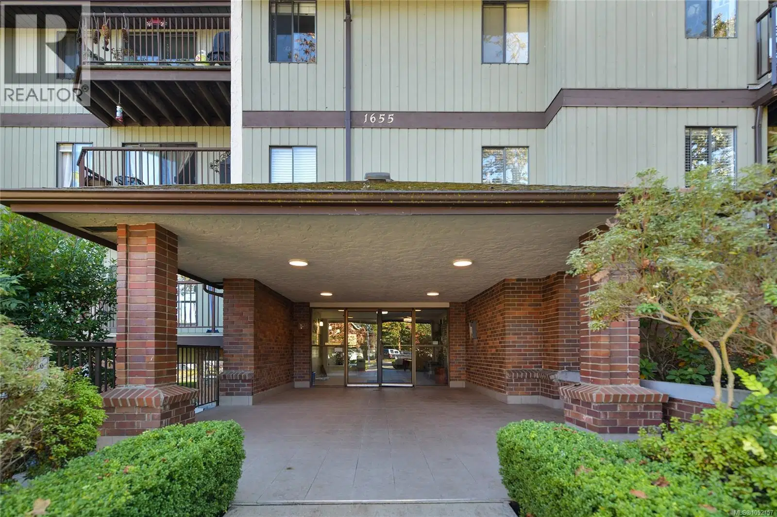 #408 – 1655 Begbie Street