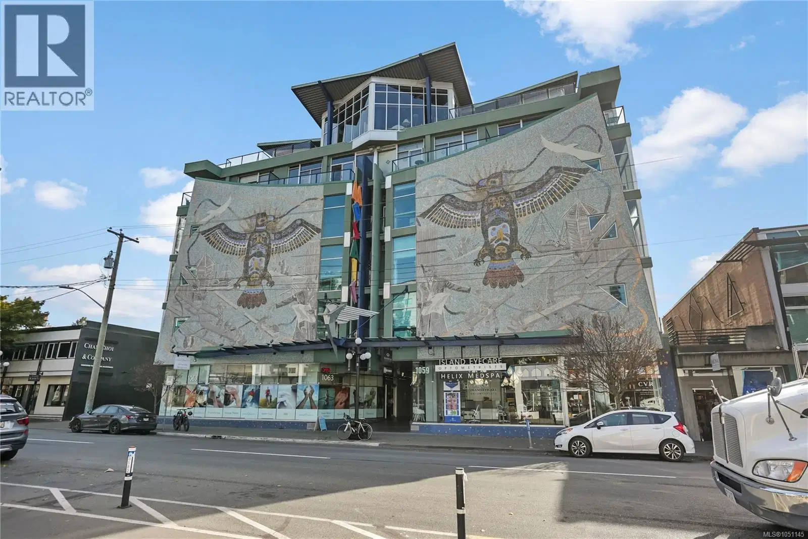 #201 – 1061 Fort Street