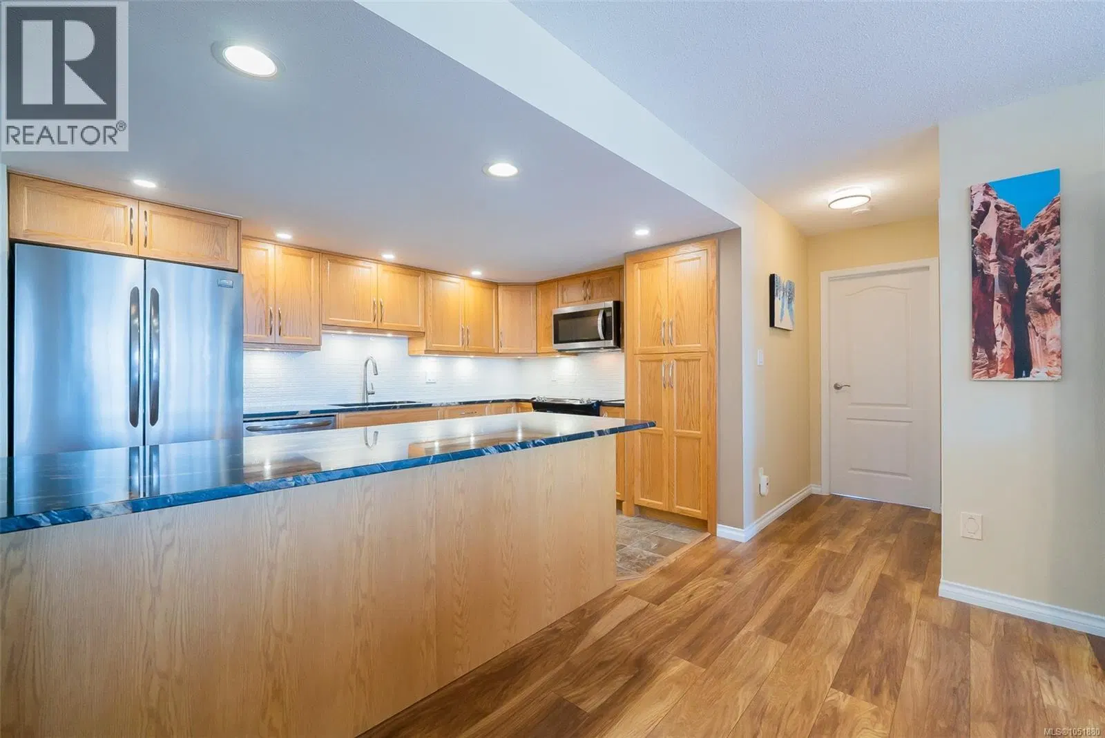 Photo 4 of 49 at #311 – 158 Promenade Drive