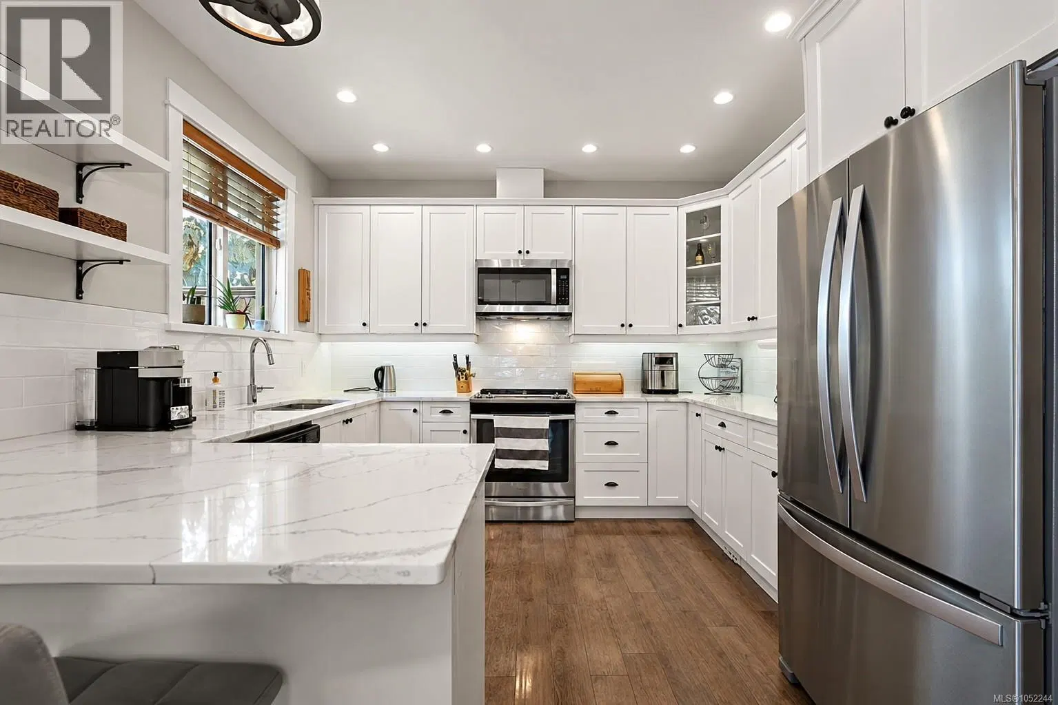 Photo 4 of 28 at 2331 Azurite Crescent