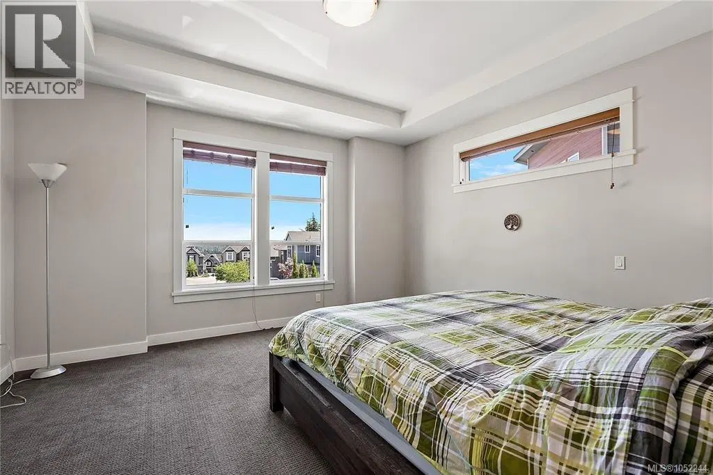 Photo 5 of 28 at 2331 Azurite Crescent