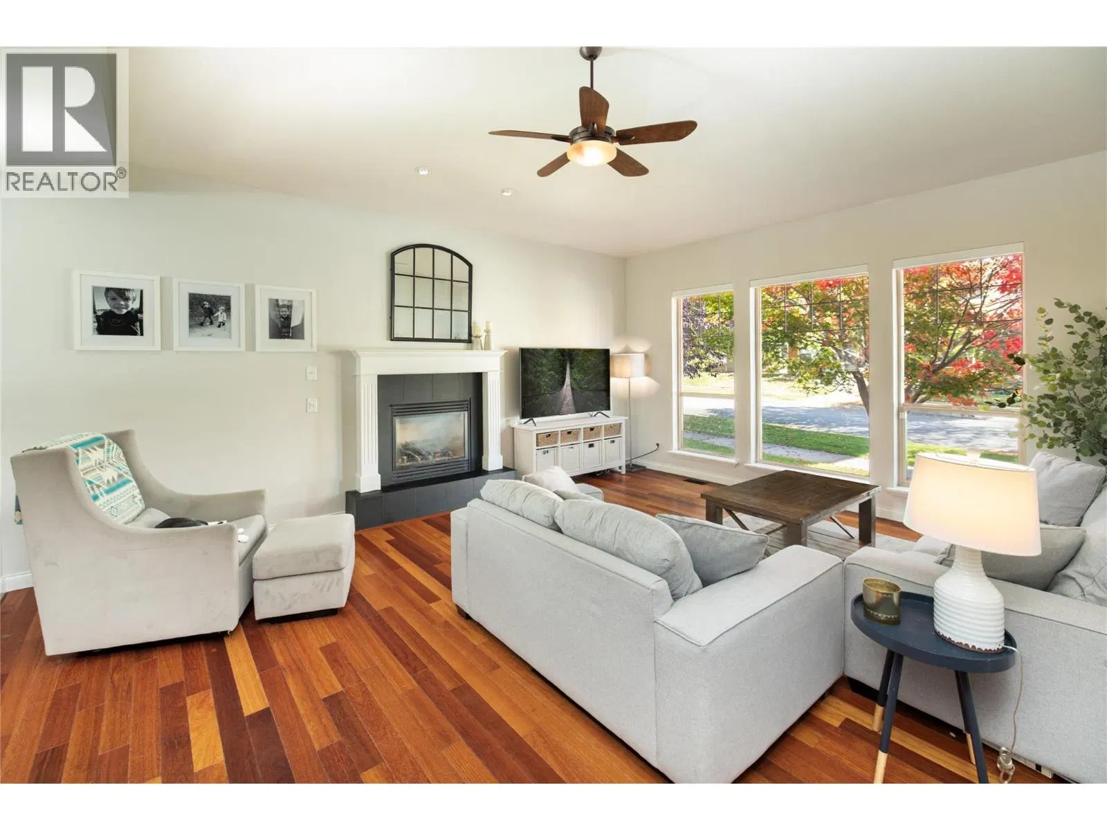 Photo 3 of 57 at 319 McCarren Avenue