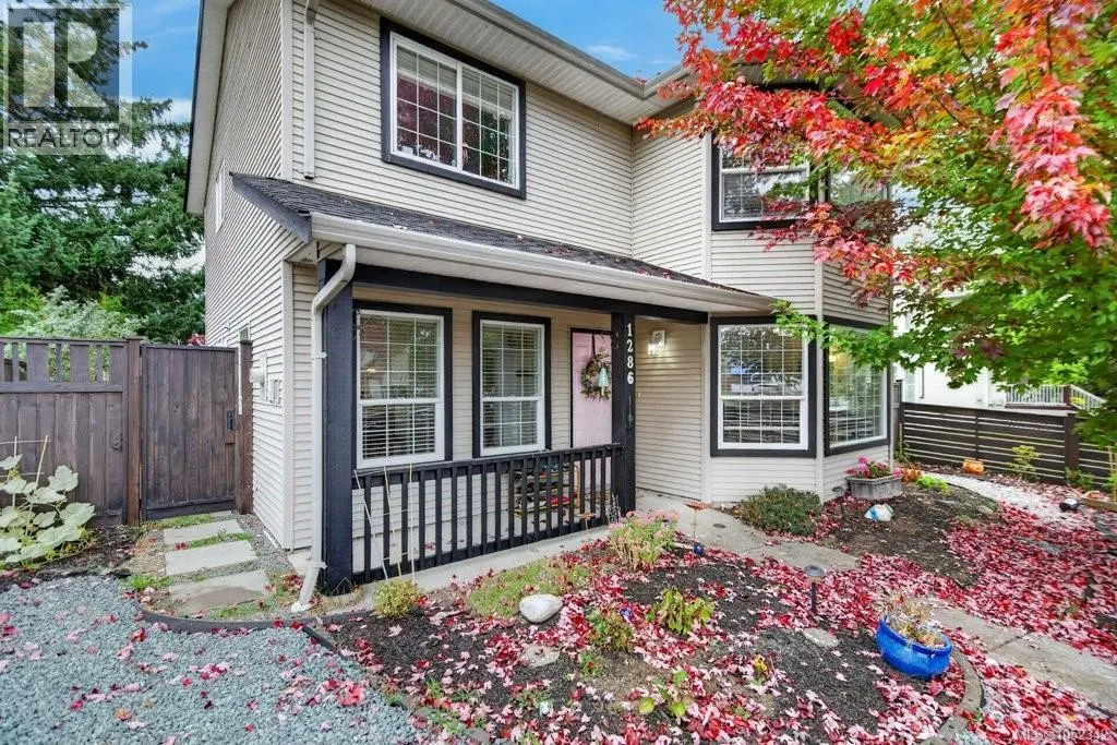 Photo 4 of 72 at 1286 Noel Avenue
