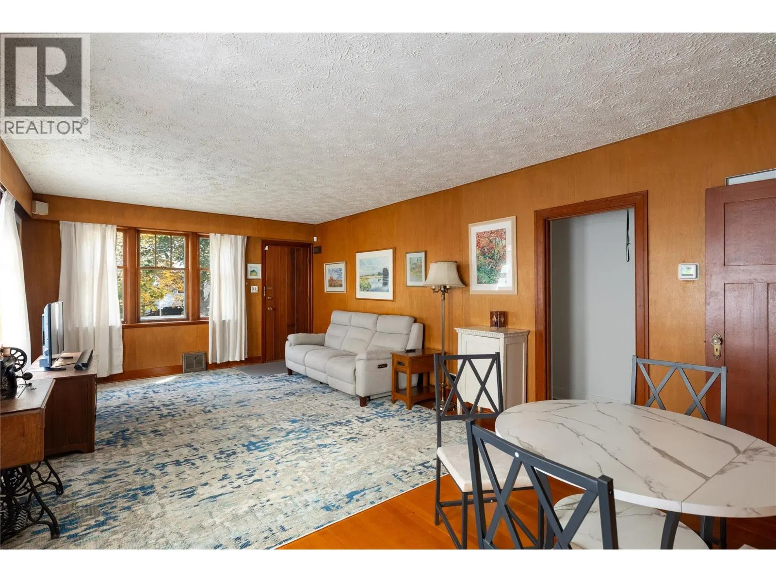 Photo 4 of 52 at 3107 25 Street