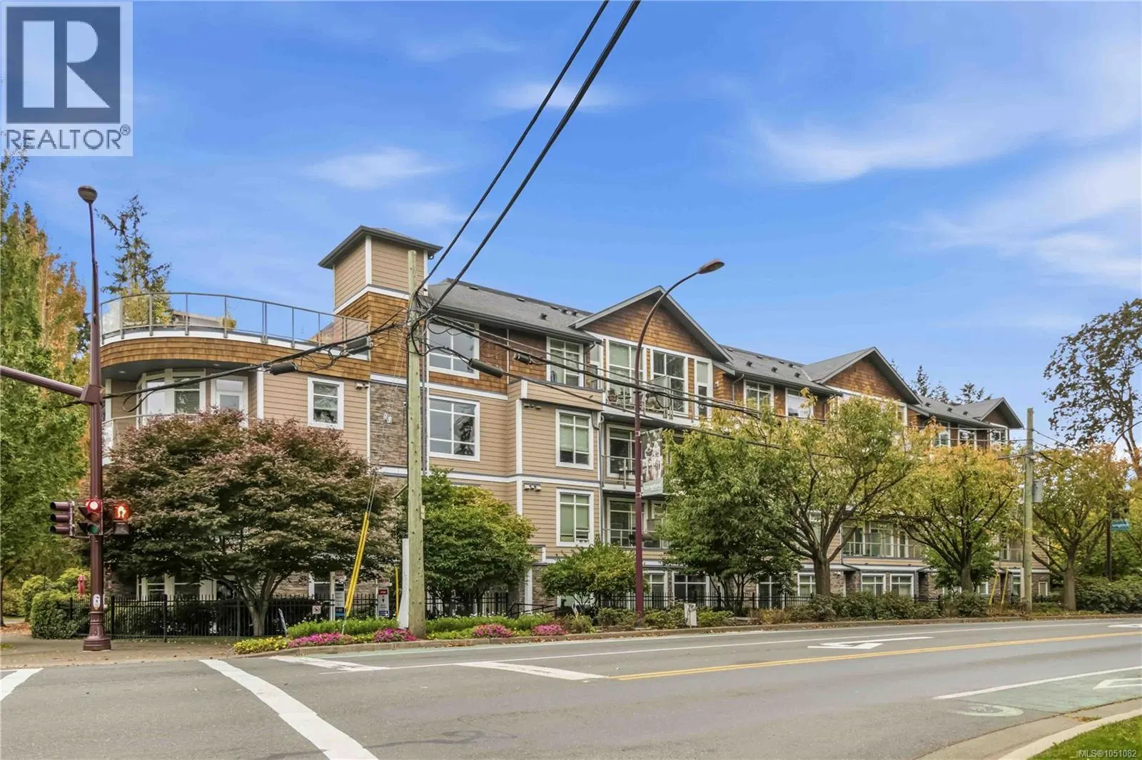 Photo 1 of 32 at #410 – 611 Goldstream Avenue