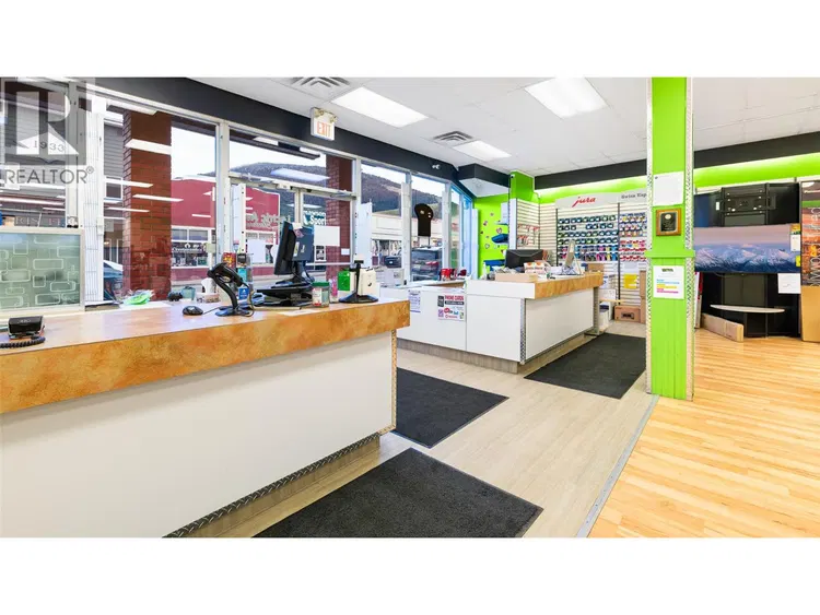 Photo 3 of 24 at Leased Sp – 1017 CANYON Street