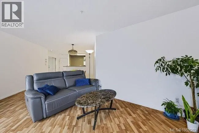 Photo 5 of 56 at #204 – 1083 Tillicum Road