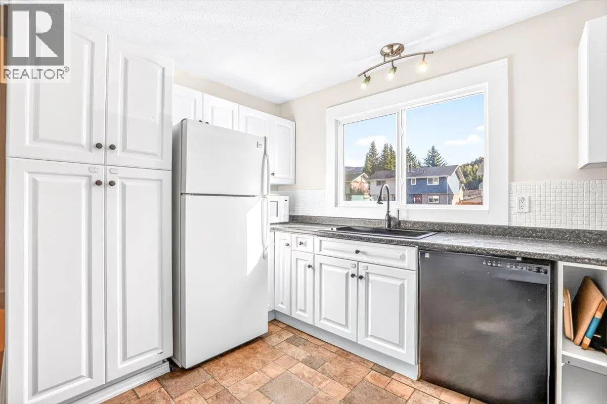 Photo 5 of 48 at 425B MOUNTAIN ASH Crescent