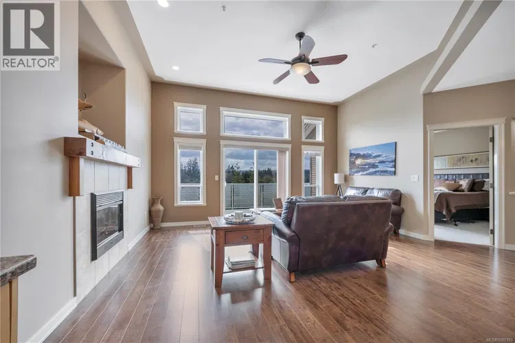 Photo 5 of 76 at #101 – 6245 PLEASANT RIDGE Place