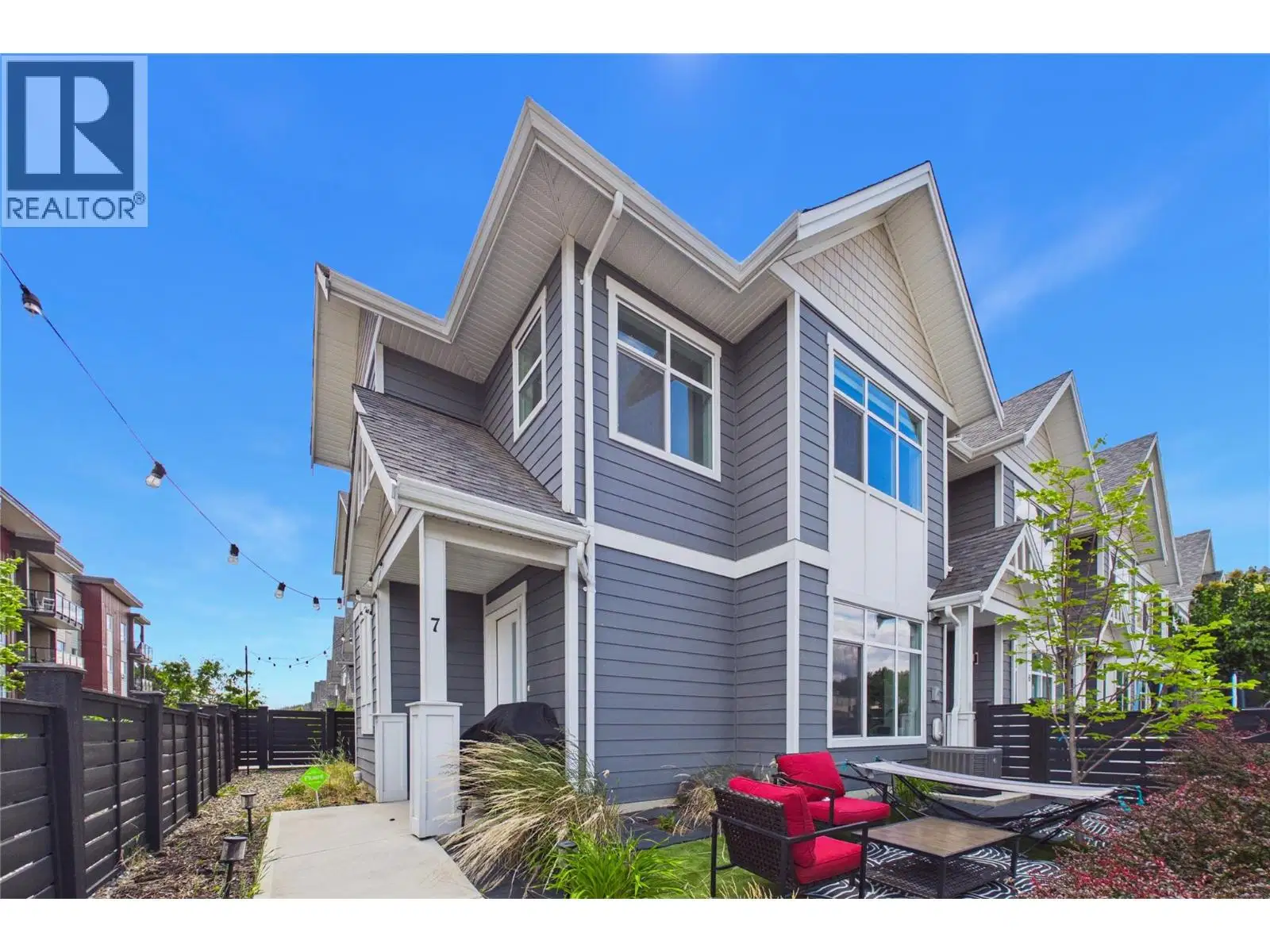#7 – 115 Wyndham Crescent