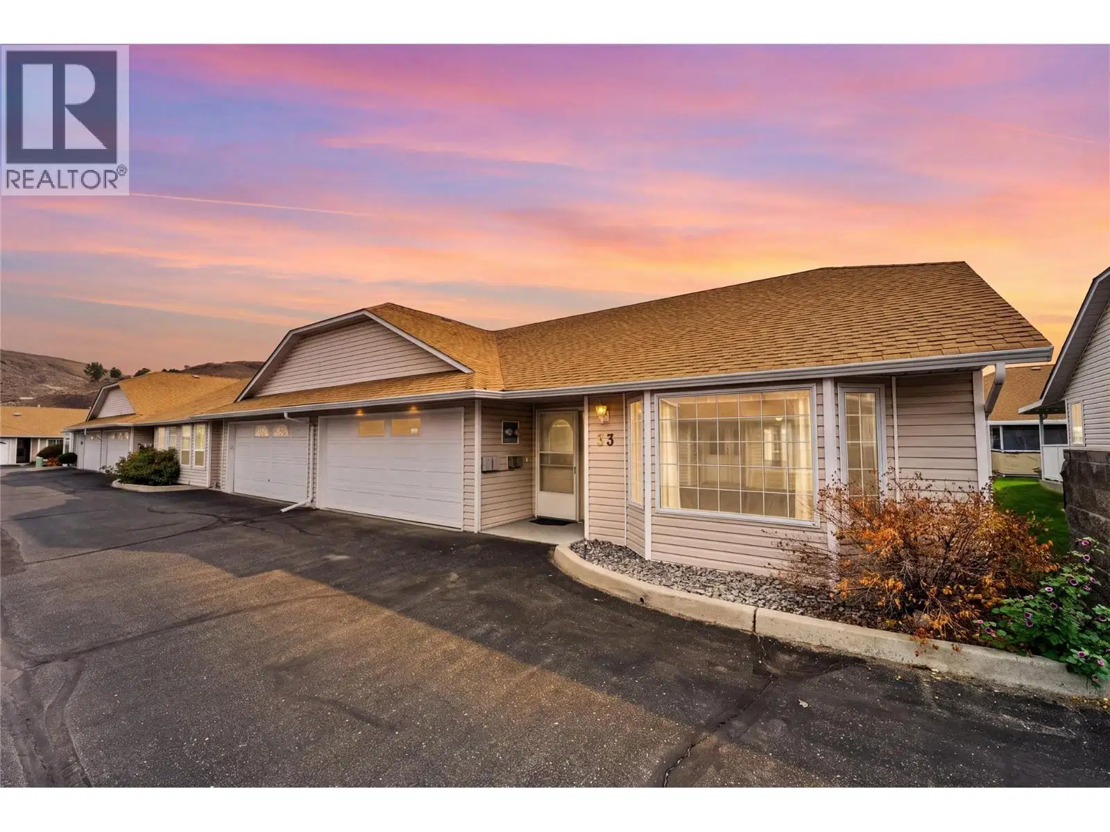 #33 – 1195 14TH Street