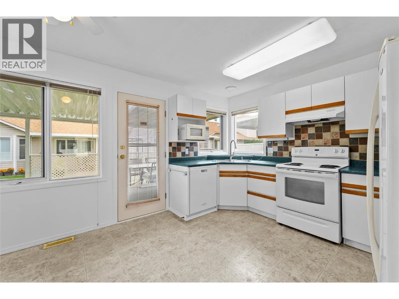 Photo 2 of 38 at #33 – 1195 14TH Street