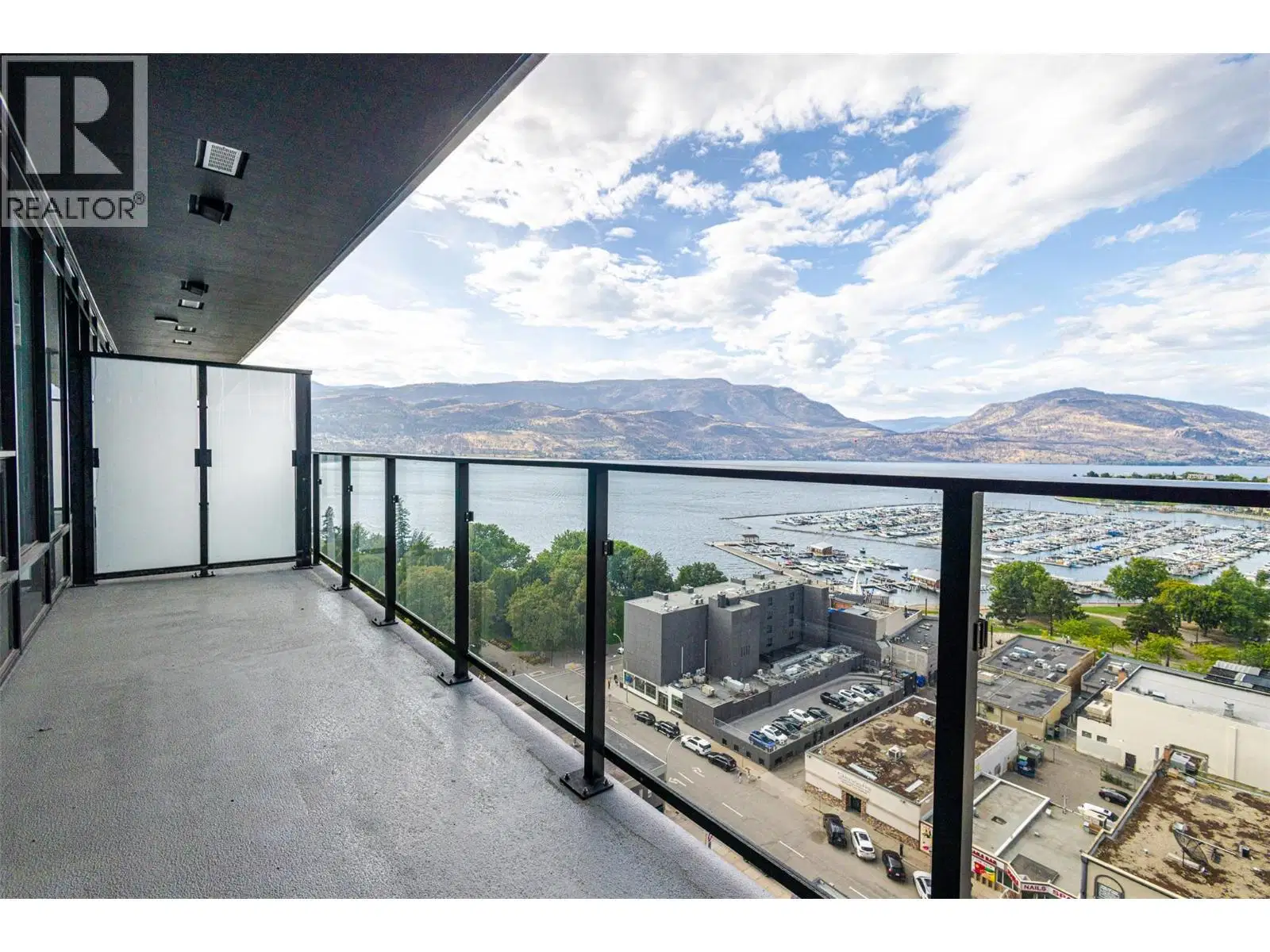 #1401 – 238 Leon Avenue