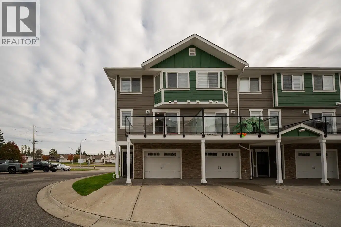 #212 – 467 TABOR Boulevard
