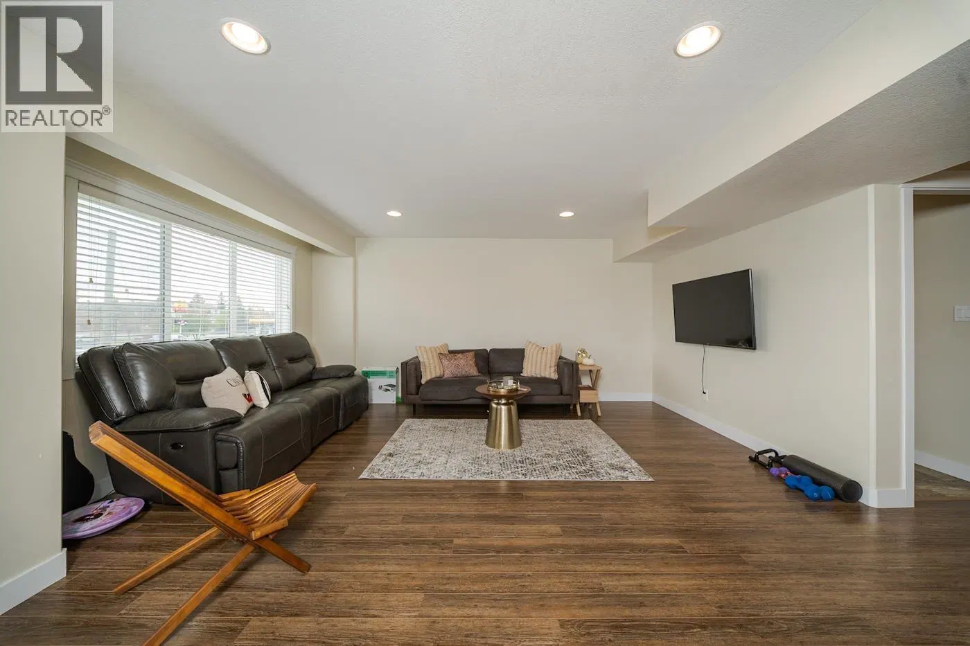 Photo 4 of 36 at #212 – 467 TABOR Boulevard